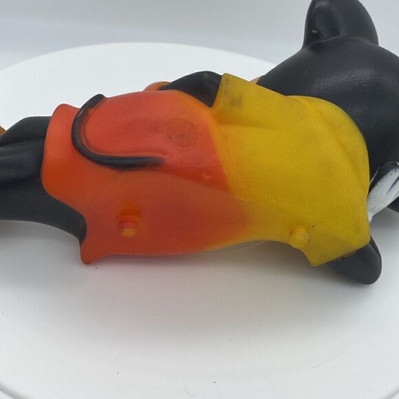 Vintage Relaxing Mickey Mouse Figurine - Classic Disney Collectible - Picture 5 of 8